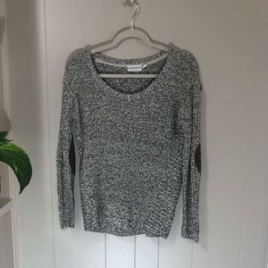 Gray thread sweater with brown leather elbow